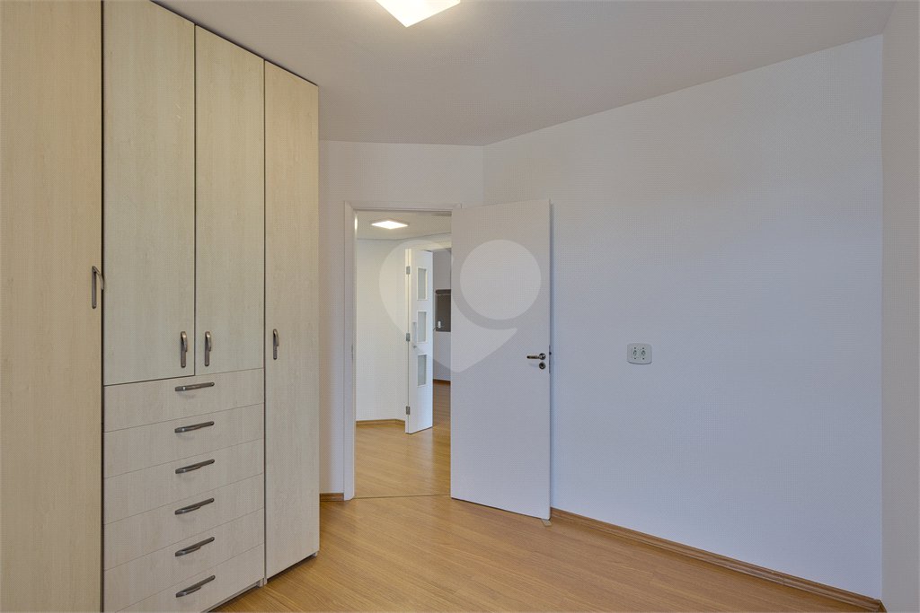 Apartamento à venda com 3 quartos, sendo 1 suíte, em Alto da Boa Vista, São Paulo, SP