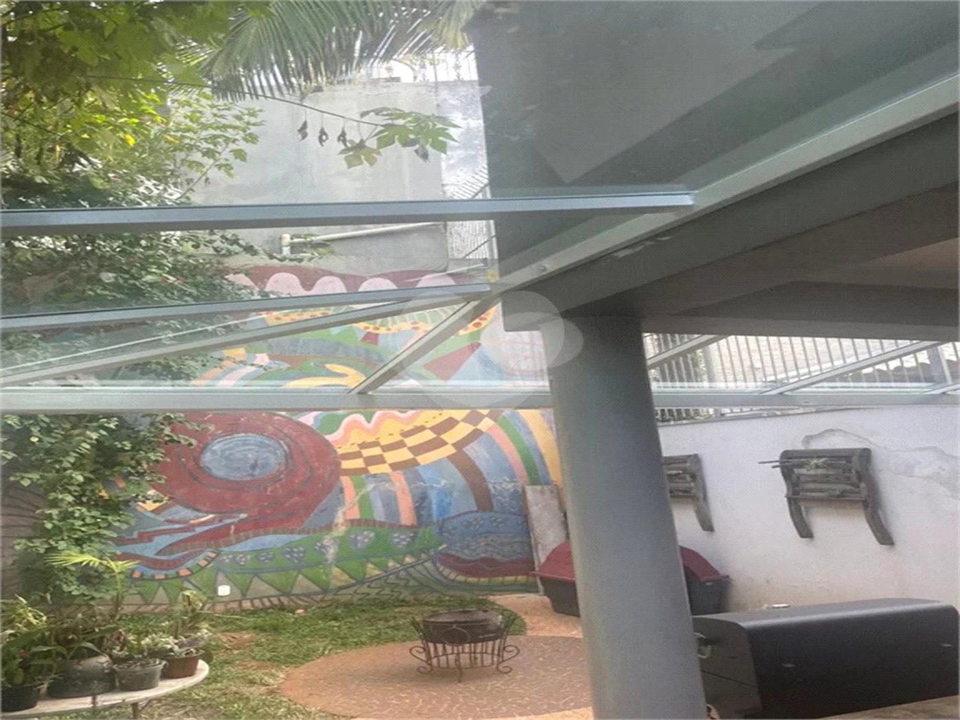 Sobrado à venda com 3 suítes em Horto, São Paulo, SP