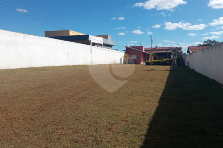 Chácara à venda ou para alugar com 2 quartos, sendo 1 suíte,  em Mato Seco, Itapetininga, SP