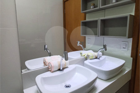 Casa à venda com 3 quartos, sendo 1 suíte, no condomínio Mantova, Indaiatuba - SP