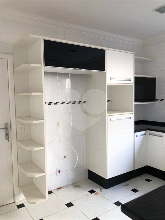 Casa à venda ou para alugar com 3 suítes no condomínio Jardim Vila Paradiso, Indaiatuba - SP