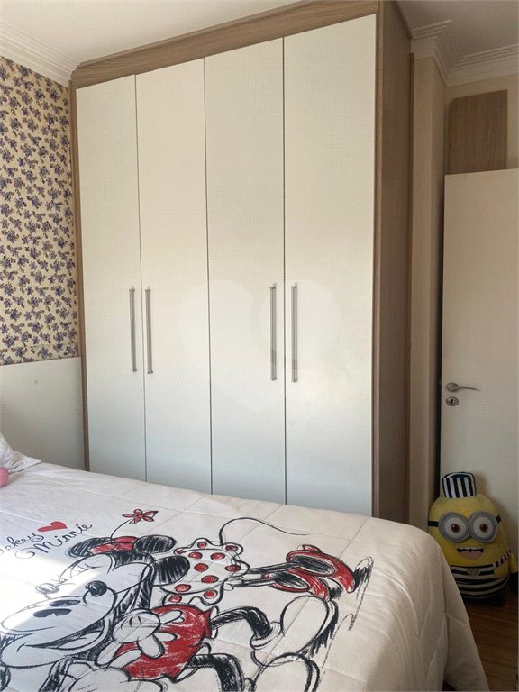 Casa à venda com 3 quartos, sendo 1 suíte,  no condomínio Vida Verde 1, Suzano - SP