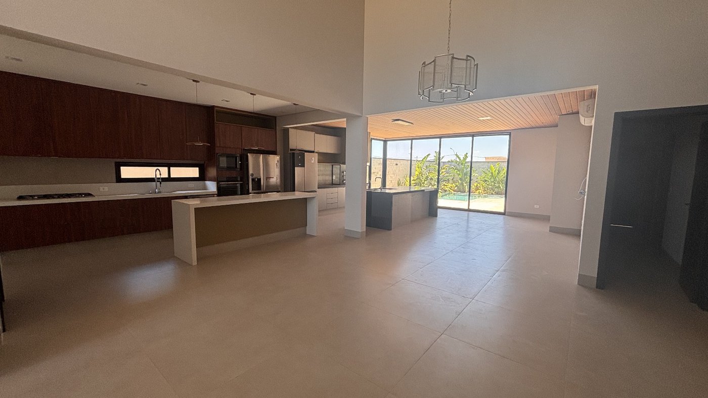 Casa à venda com 3 suítes no condomínio Damha IV, Presidente Prudente - SP