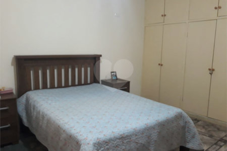 Sobrado à venda com 3 quartos, sendo 1 suíte,  em Esplanada Mendes Moraes, São Roque, SP