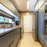 Apartamento à venda com 4 quartos, sendo 3 suítes, em Moema, São Paulo, SP