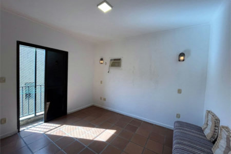 Apartamento com 4 dormitórios à venda, 259 m² por R$ 900.000,00 - Jardim Três Marias - Guarujá/SP