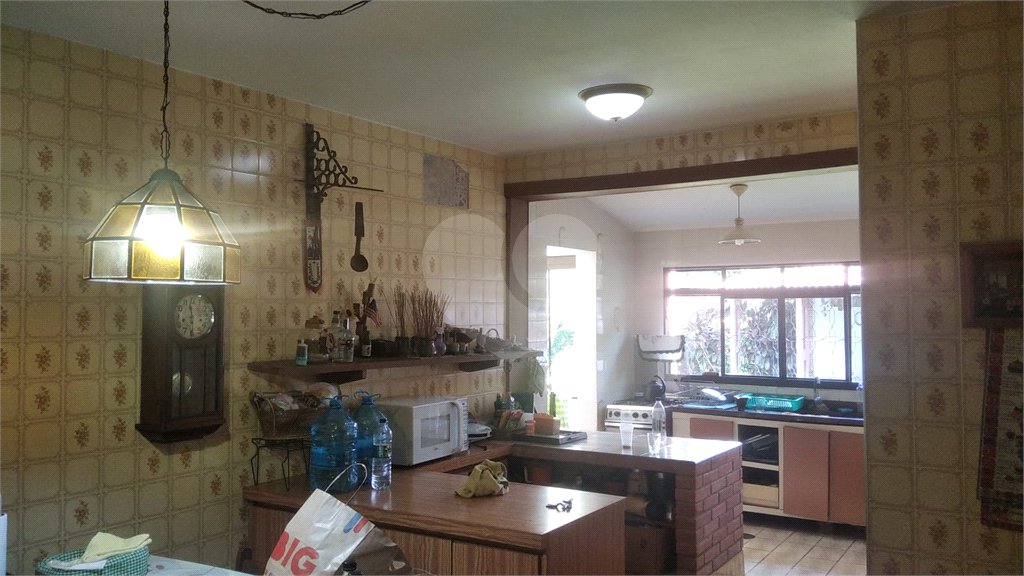 Casa à venda com 5 quartos, sendo 3 suítes, no condomínio Alpes da Cantareira, Mairiporã - SP