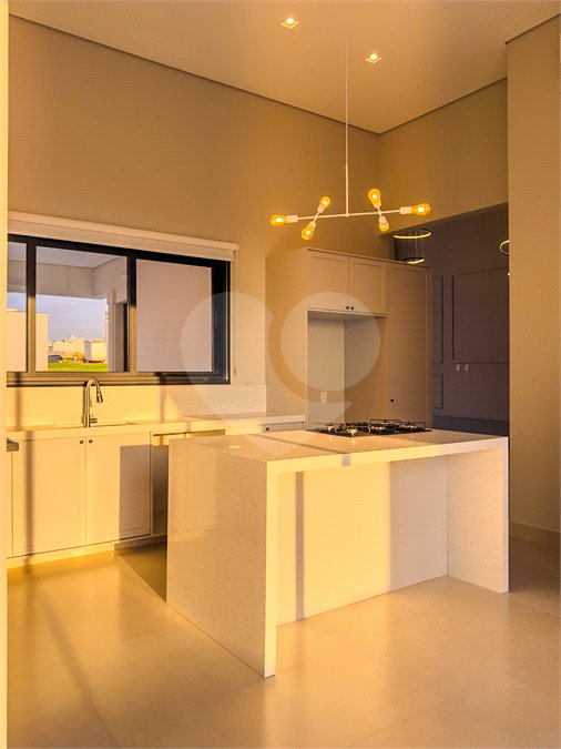 Casa à venda com 3 suítes no condomínio Residencial Dona Maria Candida, Indaiatuba - SP