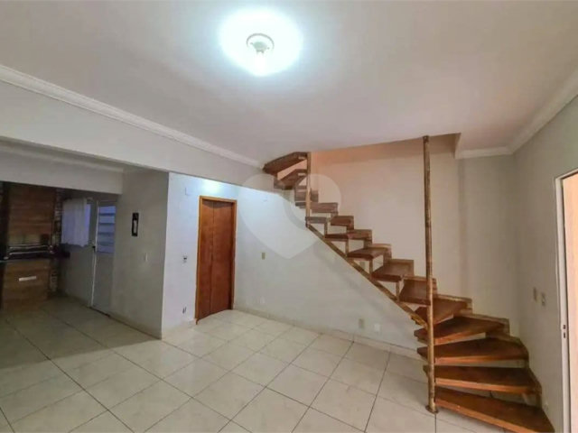 Casa à venda com 2 quartos no condomínio Villagio dos Pinhais, Pinhalzinho - SP