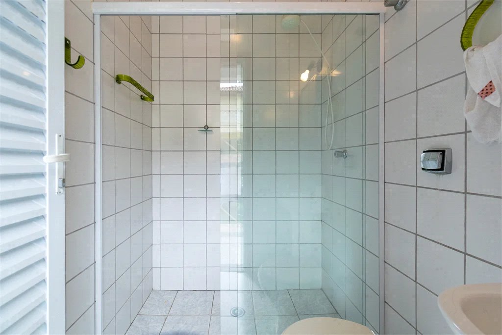 Casa à venda com 3 quartos, sendo 1 suíte,  em Vila Cordeiro, São Paulo, SP