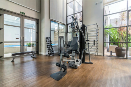 Apartamento à venda com 3 suítes em Vila Gumercindo, São Paulo, SP