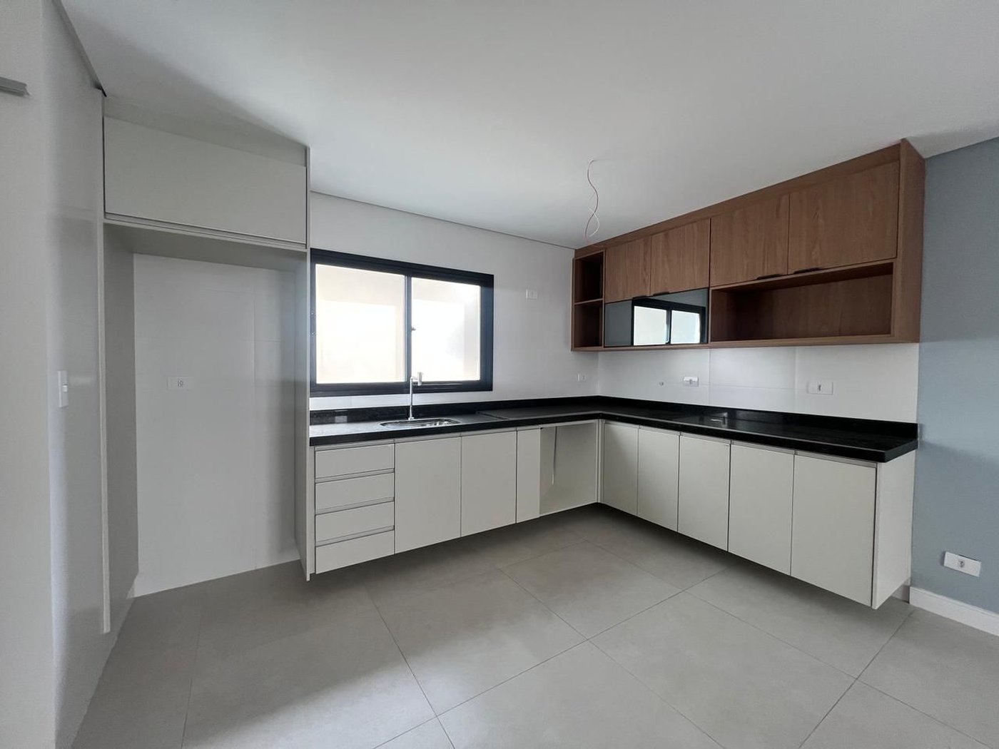 Casa com 2 dormitórios à venda, 88 m² por R$ 875.000,00 - Ponta da Praia - Santos/SP