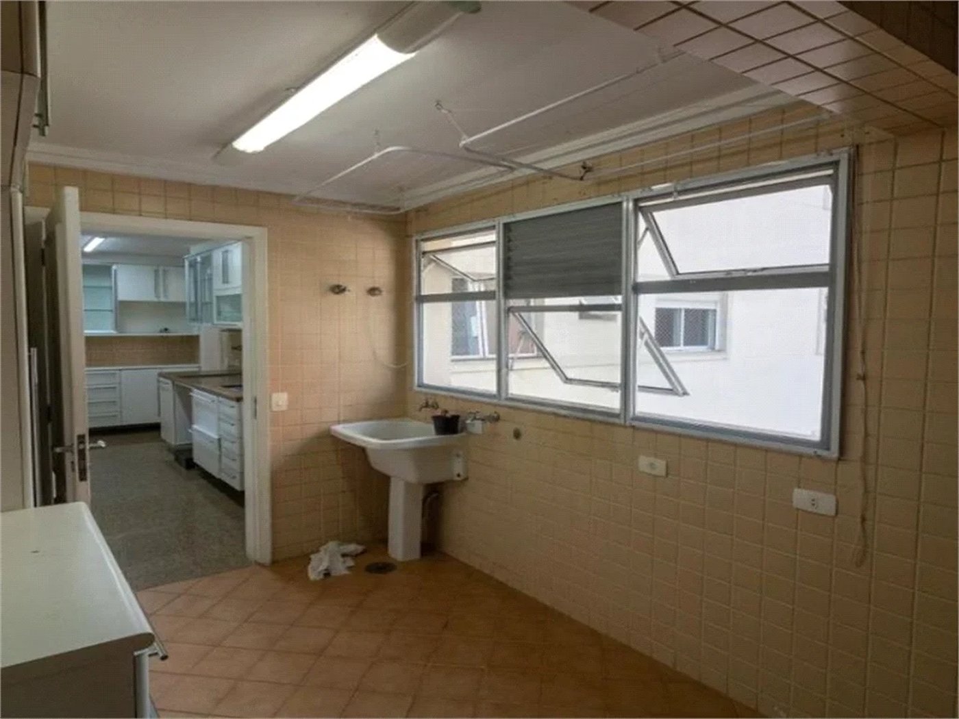 Apartamento à venda com 4 suítes em Jardim Leonor, São Paulo, SP