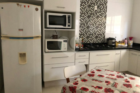Casa à venda com 3 suítes no condomínio Aldeia da Mata, Votorantim - SP
