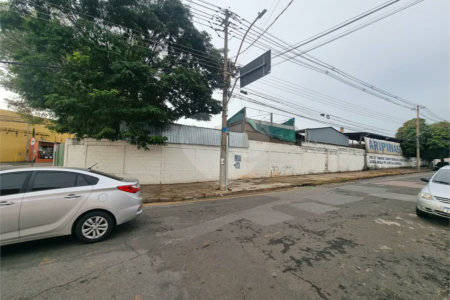 Galpão Comercial para Locação no Jardim do Trevo em Campinas com 276 m² de Área Construída e Amplo Terreno