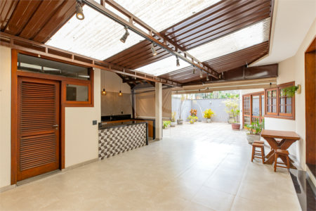Casa à venda com 5 quartos, sendo 3 suítes,  no condomínio Residencial Morumbi, São Paulo - SP