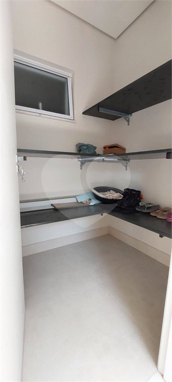 Casa à venda com 3 suítes no condomínio Figueira Garden, Atibaia - SP