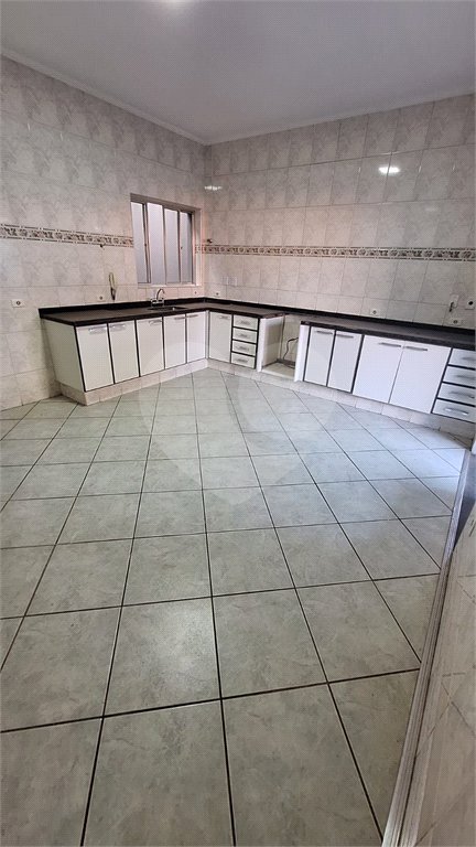 Sobrado à venda com 2 suítes em Jardim Itamaracá, Indaiatuba, SP