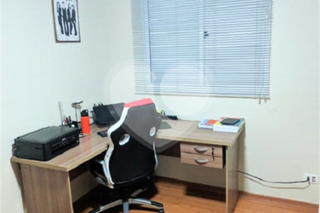 Casa à venda com 3 quartos, sendo 1 suíte, no condomínio Mariana, São Paulo - SP