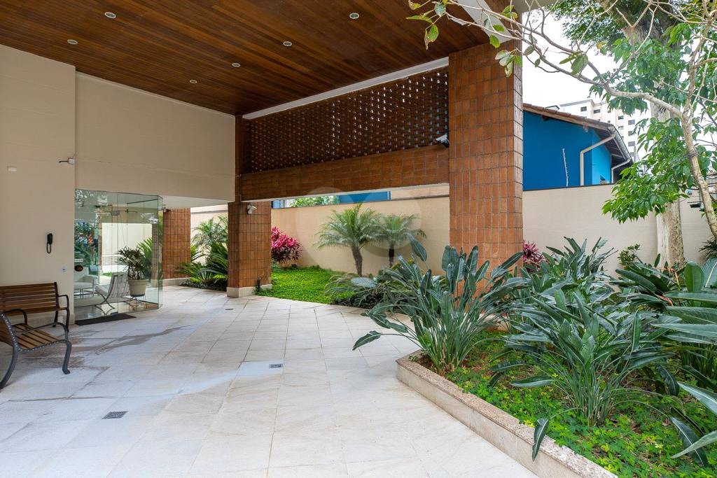 Apartamento à venda com 4 quartos, sendo 1 suíte, em Campo Belo, São Paulo, SP
