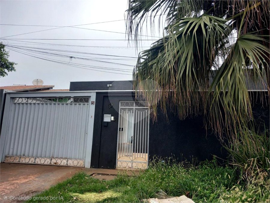 Casa à venda com 3 quartos, sendo 1 suíte,  em Vila Santa Catarina, Dourados, MS