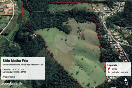 Fazenda à venda com 3 quartos em Cachoeirinha, Bom Jesus dos Perdões, SP