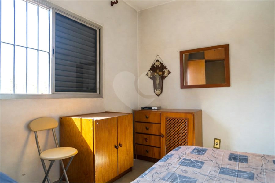 Sobrado à venda com 3 quartos, sendo 1 suíte,  em Vila Guarani, São Paulo, SP