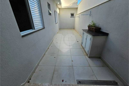 Casa à venda com 3 quartos, sendo 1 suíte, no condomínio Vista Verde, Indaiatuba - SP