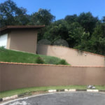 Casa à venda com 3 quartos, sendo 1 suíte,  no condomínio Marf II, Bom Jesus dos Perdões - SP