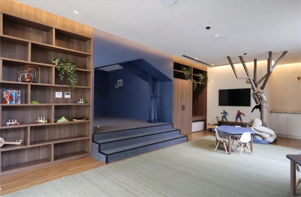 Apartamento à venda com 4 suítes em Vila Cordeiro, São Paulo, SP