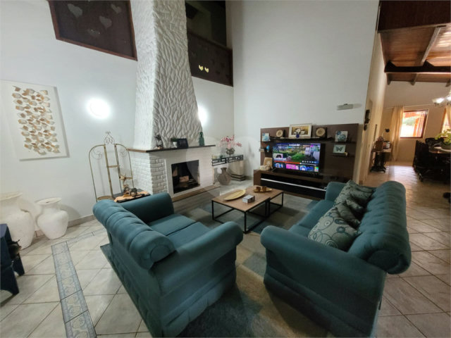 Casa à venda com 4 quartos, sendo 2 suítes,  em Serra da Cantareira, Mairiporã, SP