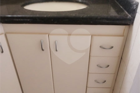 Apartamento à venda com 2 quartos, sendo 1 suíte,  em Estância Itaguaí, Caldas Novas, GO