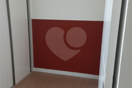 Apartamento à venda com 3 quartos, sendo 1 suíte,  em Vila Olímpia, São Paulo, SP