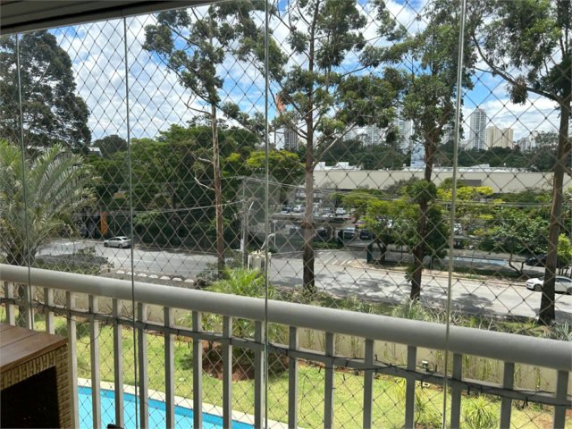 Apartamento à venda com 3 suítes em Jardim Marajoara, São Paulo, SP