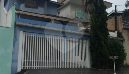 Sobrado à venda com 3 quartos, sendo 1 suíte, em Jardim do Lago, Atibaia, SP