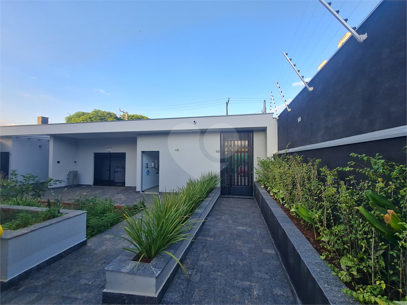 Apartamento à venda com 3 quartos, sendo 1 suíte,  em Jardim Refúgio, Sorocaba, SP