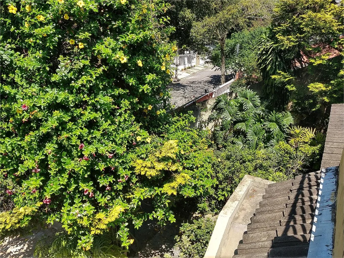 Sobrado à venda com 4 quartos, sendo 1 suíte,  em Parque dos Príncipes, São Paulo, SP