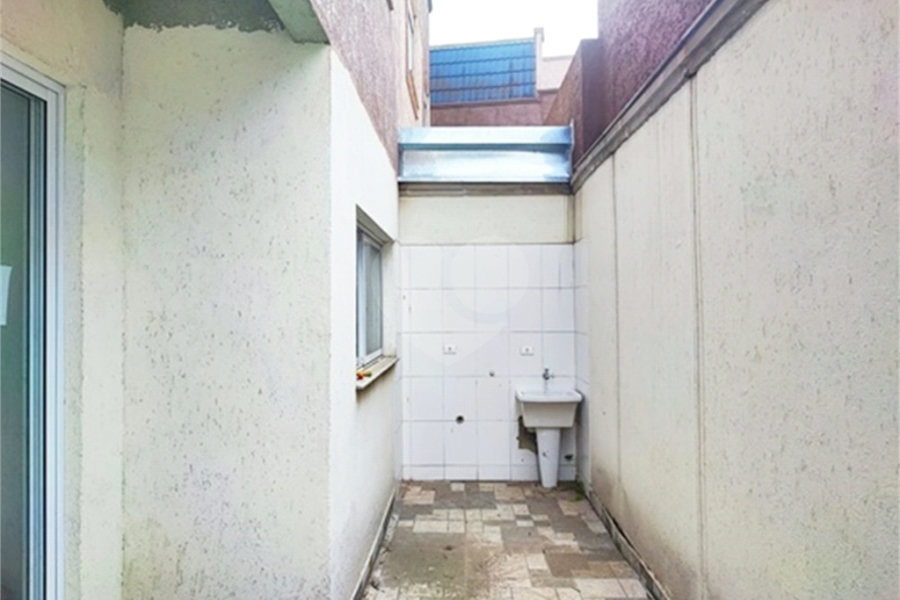 Casa à venda com 3 quartos, sendo 1 suíte,  no condomínio Ouro Verde, Guarulhos - SP
