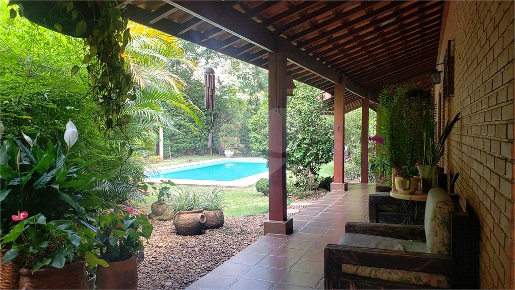 Sobrado à venda com 4 quartos, sendo 2 suítes, em Jardim Marajoara, São Paulo, SP