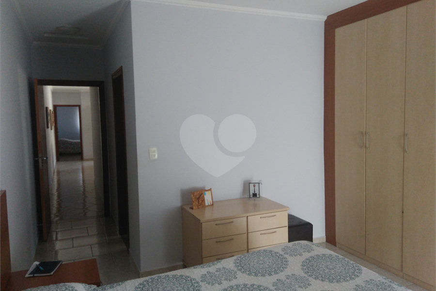 Sobrado à venda com 4 quartos, sendo 3 suítes, em Pirituba, São Paulo, SP