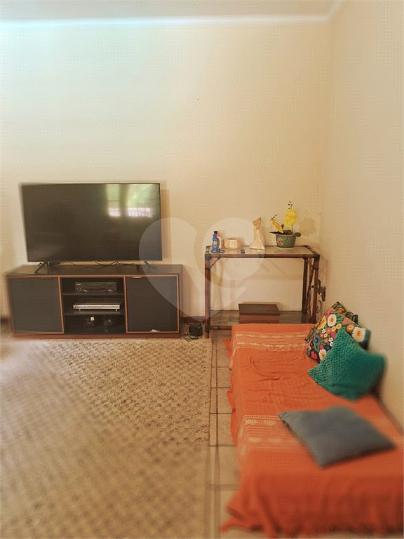 Casa à venda com 3 quartos, sendo 1 suíte, no condomínio Acmti - Colinas do Mosteiro, Terras de Itaici e Recanto dos Pássaros, Indaiatuba - SP