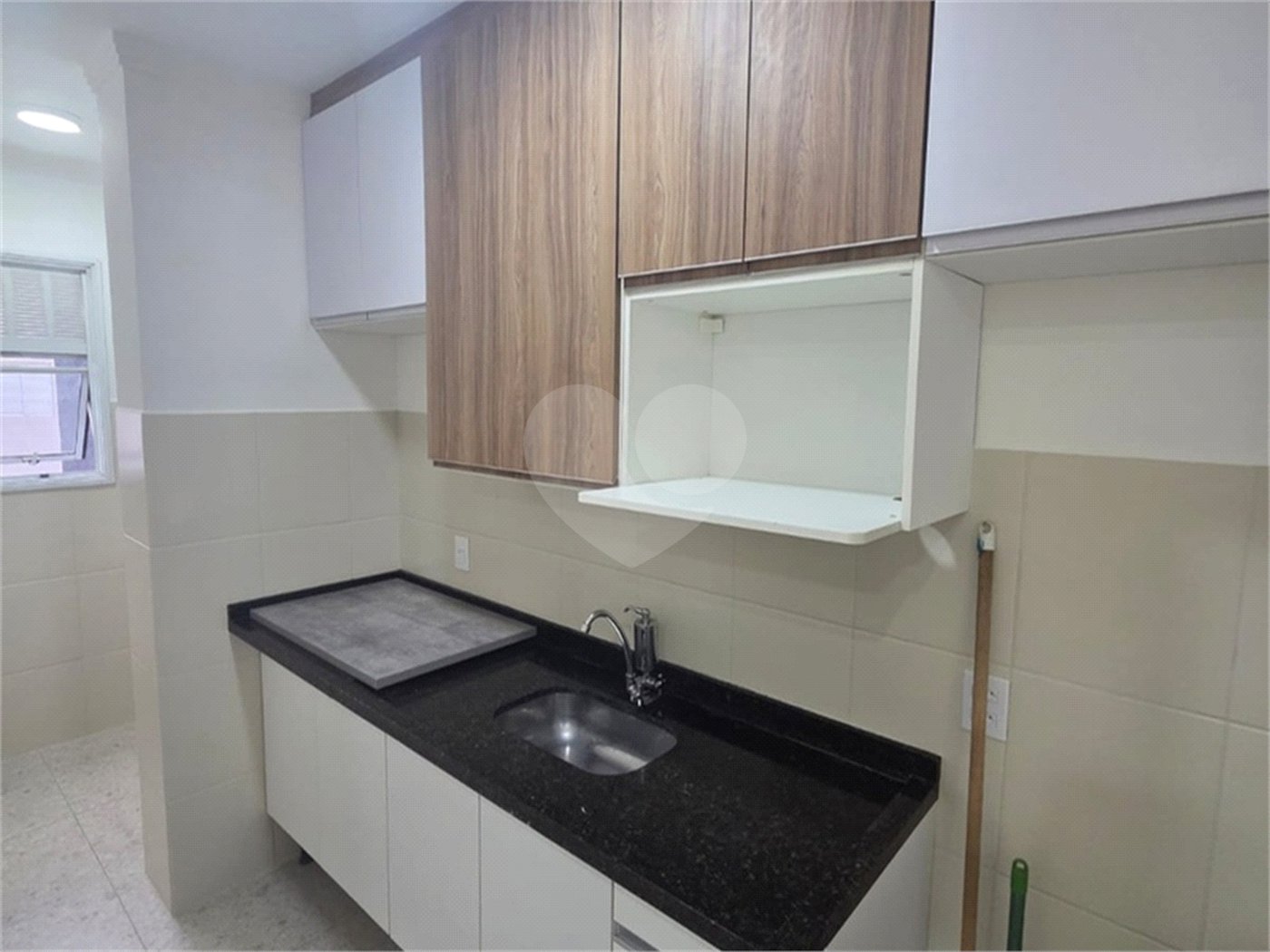 Apartamento à venda com 2 quartos em Vila Fiori, Sorocaba, SP