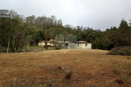 Sítio à venda com 6 quartos no Centro, Mogi das Cruzes, SP