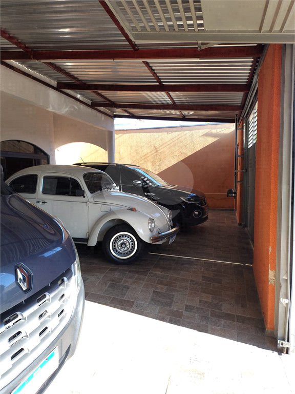 Casa à venda com 4 quartos, sendo 1 suíte, em Jardim Silvânia (vila Xavier), Araraquara, SP