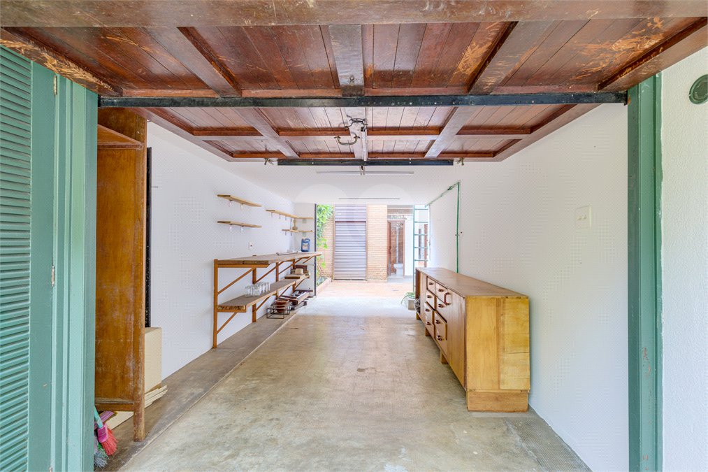 Casa Térrea à venda com 3 quartos, sendo 1 suíte, em Alto da Boa Vista, São Paulo, SP