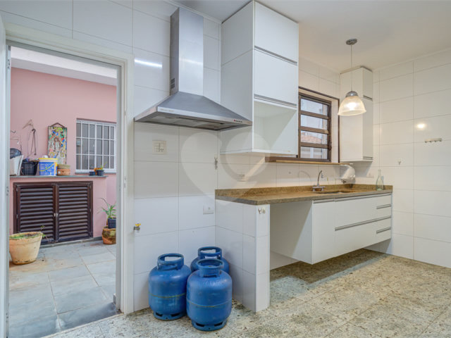 Sobrado à venda com 3 quartos, sendo 1 suíte,  em Jardim Petrópolis, São Paulo, SP