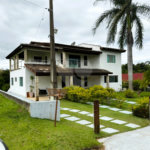 Casa à venda com 4 quartos, sendo 3 suítes, no condomínio Village da Serra, Araçoiaba da Serra - SP