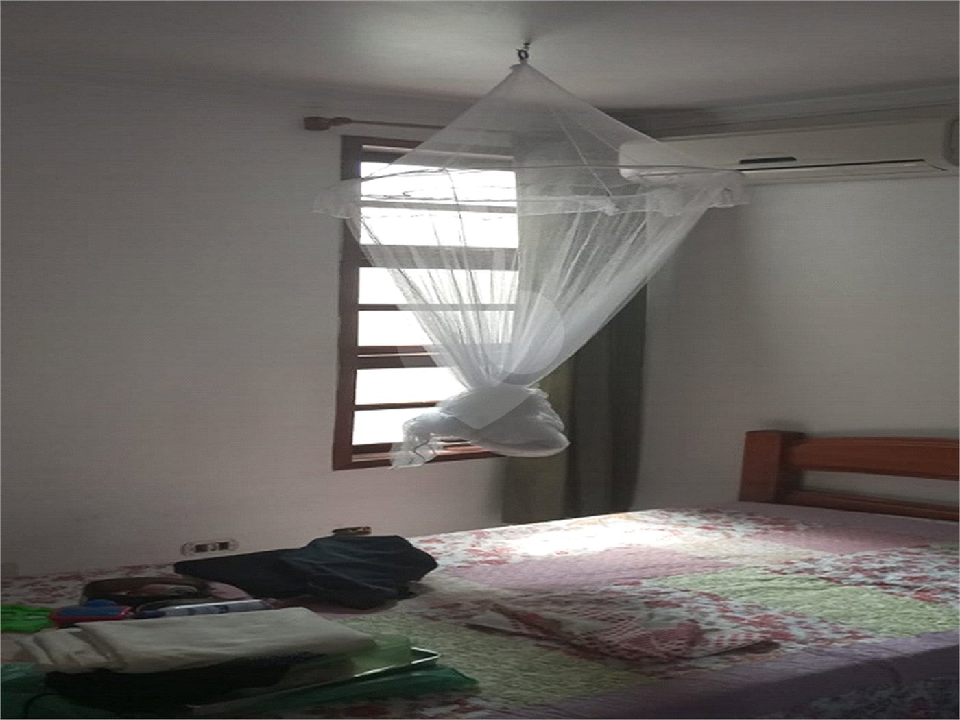 Casa à venda com 3 quartos, sendo 1 suíte,  em Lapa de Baixo, São Paulo, SP