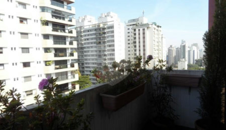 Apartamento à venda com 3 quartos, sendo 2 suítes, em Campo Belo, São Paulo, SP
