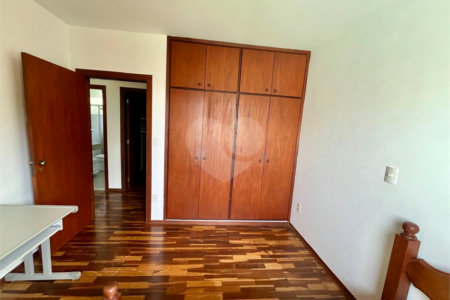 Casa Térrea à venda com 3 quartos, sendo 1 suíte,  em Cidade Universitária, Campinas, SP